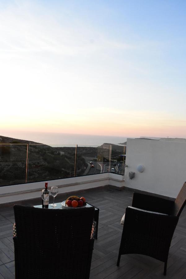 Sunset And Seaview -brand New Apartment